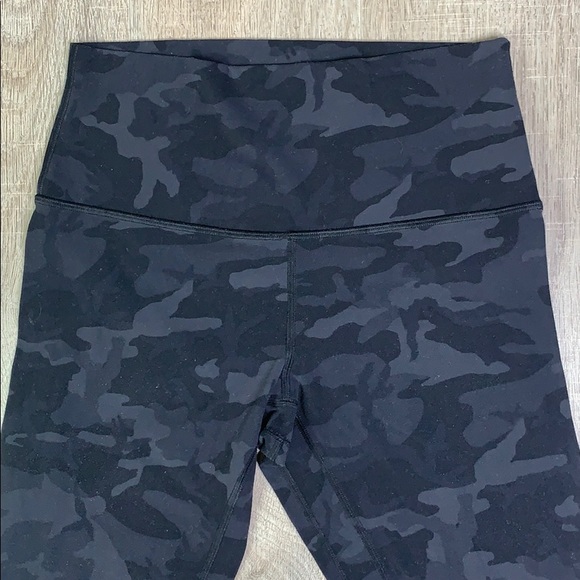 Lululemon Athletica Black Gray Camo Legging Jogger - Picture 6 of 11